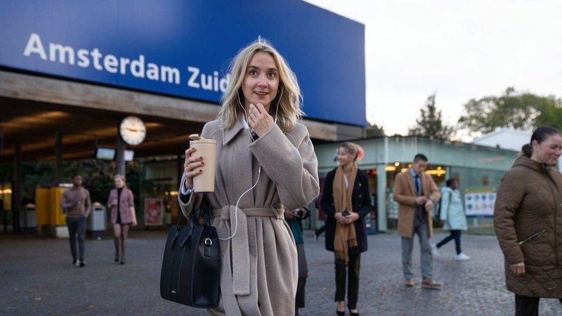 Dit is de cast van De F*ckulteit op Videoland