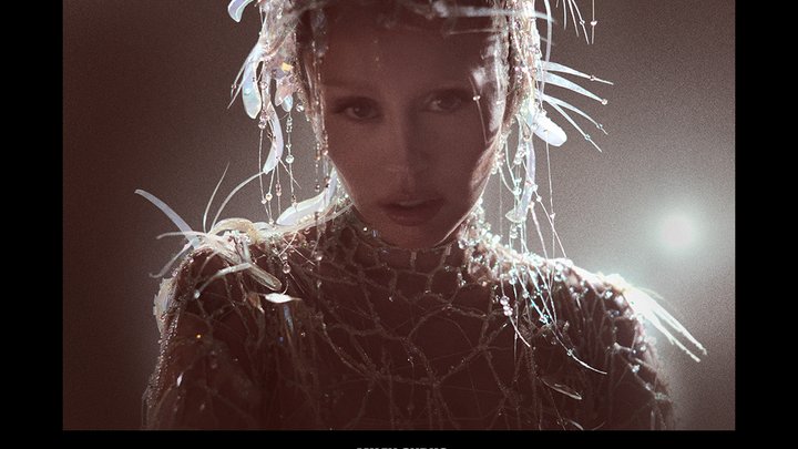 Miley Cyrus brengt uniek visual album uit: Something Beautiful op Disney+