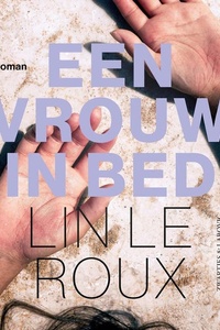 Een vrouw in bed