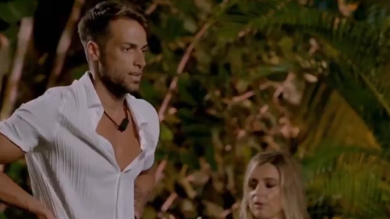 Deelnemer Spaanse 'Temptation Island' ziet dat vriendin vreemdgaat en flipt compleet: "Montoya, por favor!"