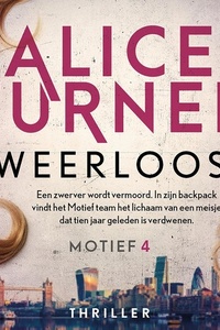Weerloos: Een zwerver wordt vermoord. In zijn backpack vindt het Motief team het lichaa van eem meisje dat tien jaar geleden is verdwenen