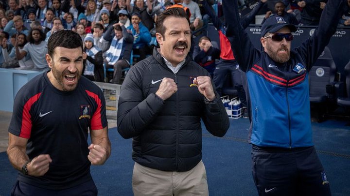 Ted Lasso scoort in extra tijd: seizoen 4 onderweg!
