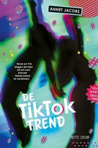 De TikTok Trend: Nova en Yin dagen de klas uit om een nieuwe TikTok-trend te verzinnen.