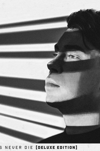 REBELS NEVER DIE (Deluxe Edition)