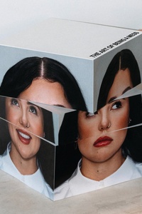 THE ART OF BEING A MESS