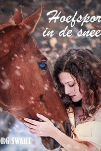 Hoefsporen in de sneeuw