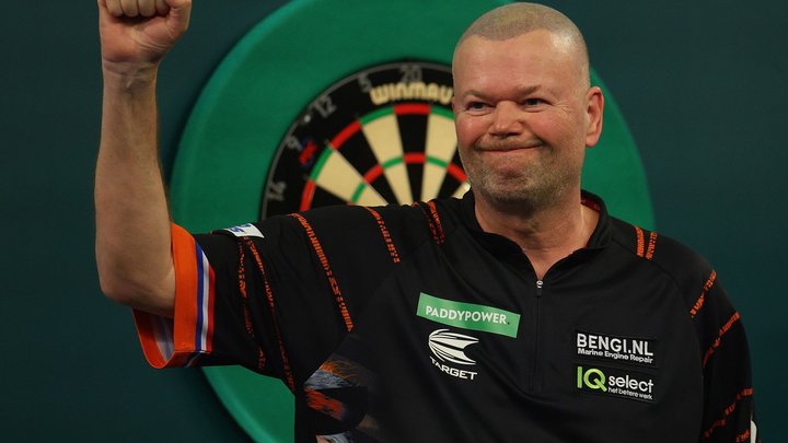 Grbavac jat van Barney op het WK Darts 2025