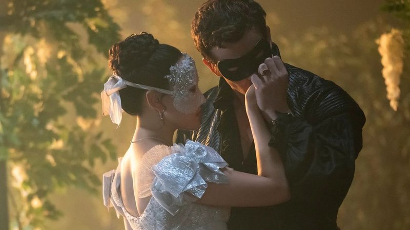 Netflix deelt releasedatum en eerste elegante beelden van Bridgerton seizoen 4