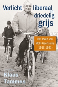 Verlicht liberaal in driedelig grijs