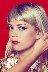 Basia Bulat: Good Advice