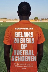 Gelukszoekers op voetbalschoenen