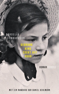 Gebrand kind zoekt het vuur