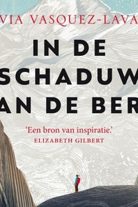 In de schaduw van de berg