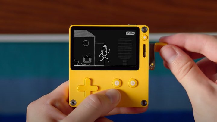 Futuristische Game Boy Playdate komt heel binnenkort uit