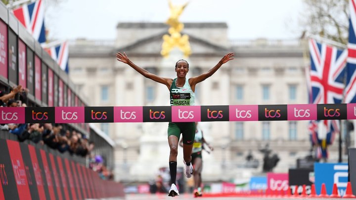 Zo kijk je de London Marathon 2025 live in Nederland (met Sifan Hassan & Abdi Nageeye)